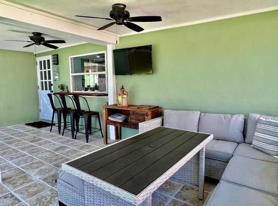 Sea La Vie - Beach Town Charm+Newly Renovated Cocoa Beach Exteriör bild