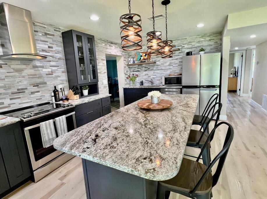 Sea La Vie - Beach Town Charm+Newly Renovated Cocoa Beach Exteriör bild